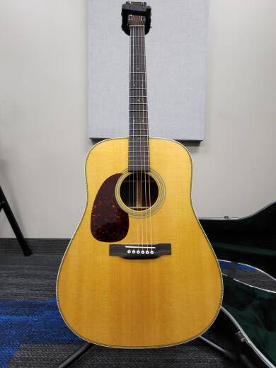 Store Special Product - Martin Guitars - HD-28 L